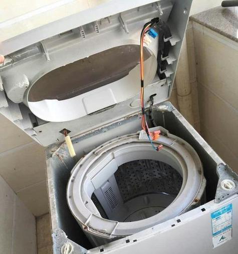 老式洗衣机拆机清洗方法（恢复老洗衣机的洁净与效能）