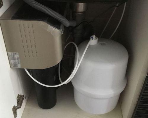 如何解决净水器滤芯往外流水的问题（有效解决净水器滤芯泄漏的方法）
