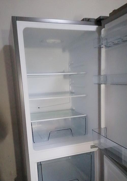 海信冰箱出现E4故障的处理方法（如何自行维修和寻求专业帮助）