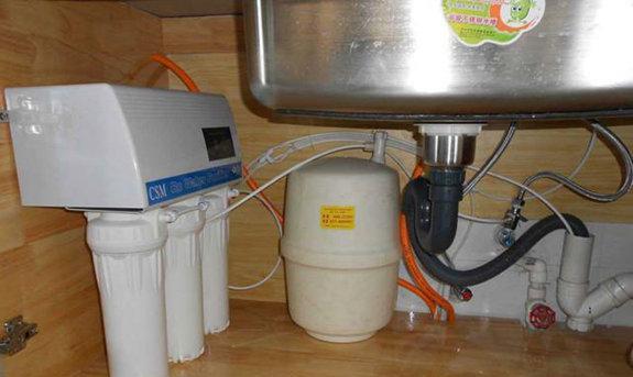 商用净水器出水慢的原因及解决方法（探究商用净水器出水速度缓慢的根本问题）