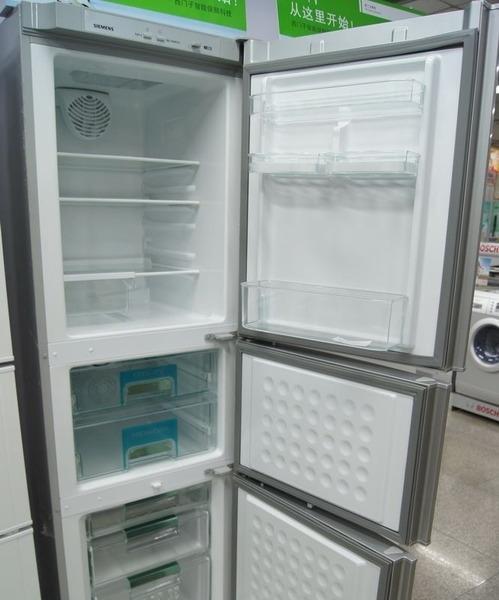 夏普冰箱上下层都结冰了是怎么回事（冰箱保鲜室结冰排除方法）