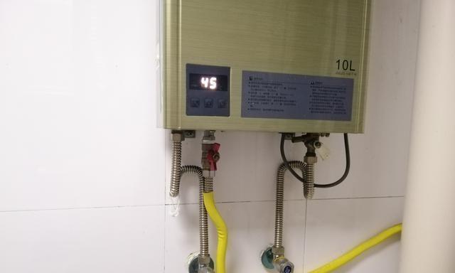 电热水器开关坏了怎么修（一步步教你如何修复电热水器开关故障）