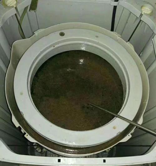 在家如何清洗洗衣机（简单）