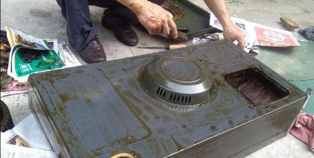 油烟机清洗叶轮的方法与步骤（学习如何正确拆装油烟机叶轮）