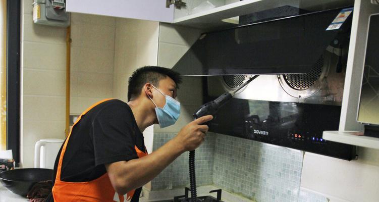嘉善餐厅油烟机清洗方法（简单易行的清洗步骤）