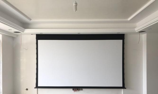 投影仪通电后出现花屏问题的原因和解决方法（深入探讨投影仪通电后出现花屏问题的成因及解决方案）