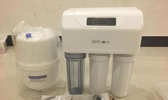 解决净水器进水问题的有效方法（探讨净水器进水原因及解决办法）