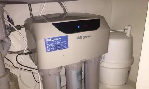 净水器设备安装方法详解（让您的家庭水源更加安全可靠的关键步骤）