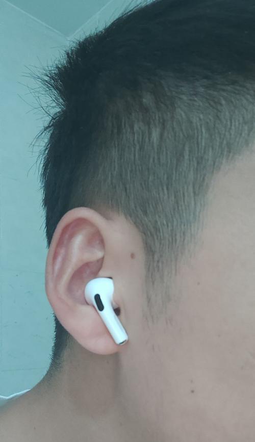 掌握AirPodsPro敲击功能的实用指南（发挥AirPodsPro敲击功能的多种用途）