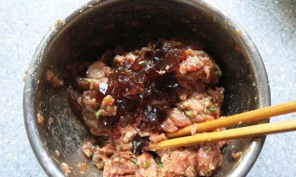 解决冰柜肉冻问题的有效方法（如何正确储存和处理冰柜肉冻产品）