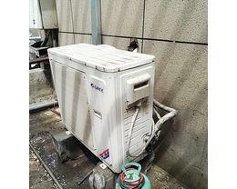 正确的空调加氟方法（室内空调维修保养的关键步骤和技巧）