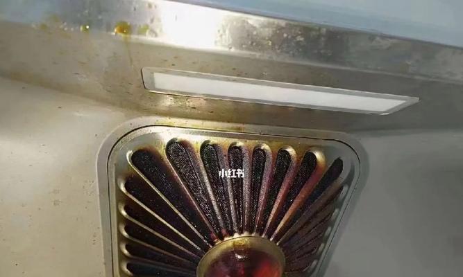 如何正确清洗商用一体油烟机油（掌握正确方法）