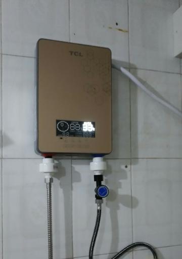 清洗电热水器后加热器故障的处理方法（解决电热水器加热器故障的实用技巧）