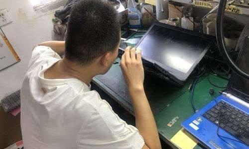 笔记本电脑维修需要多少钱？包修服务包含哪些内容？