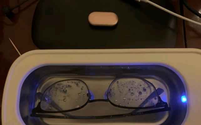 镀膜树脂眼镜清洗方法是什么？视频教程在哪里找？